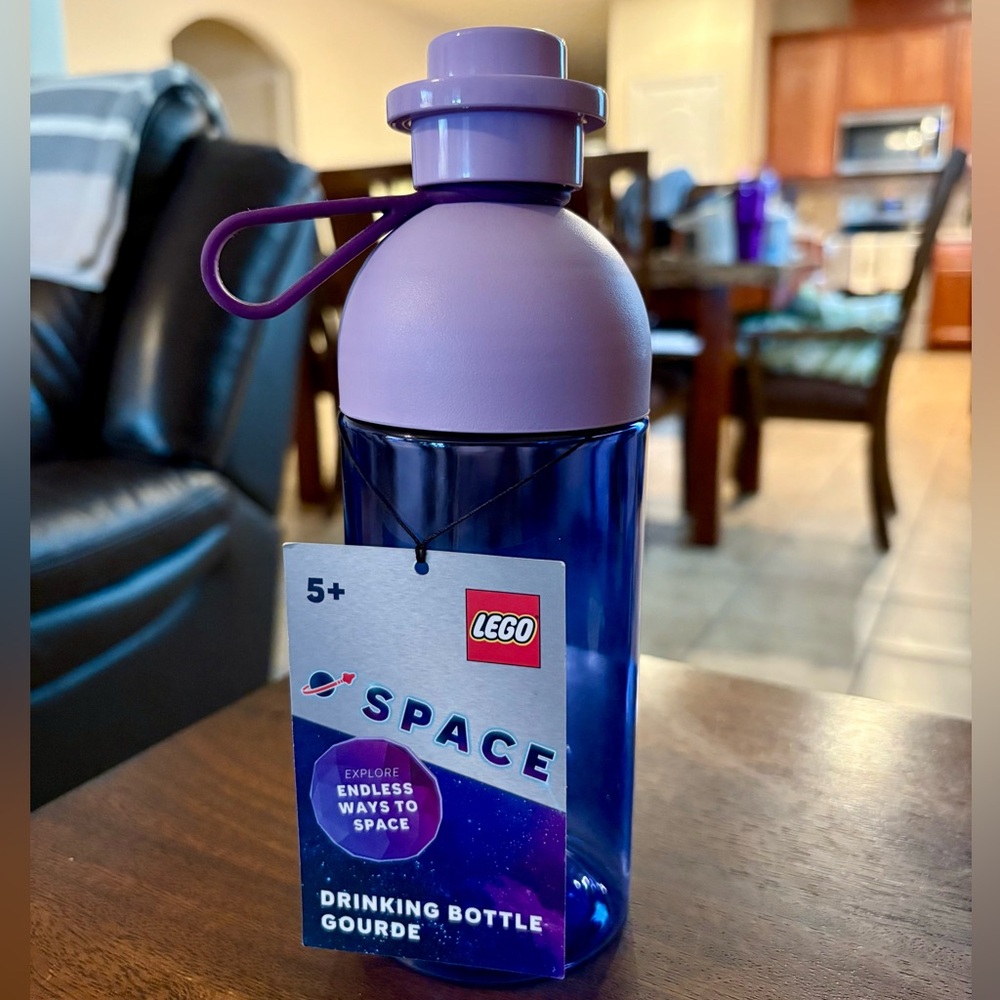 LEGO 16 Ounce Hydration Drinking Bottle Tumbler New With Tags
